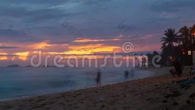 日落在海边棕榈树，希卡杜瓦，斯里兰卡时间推移